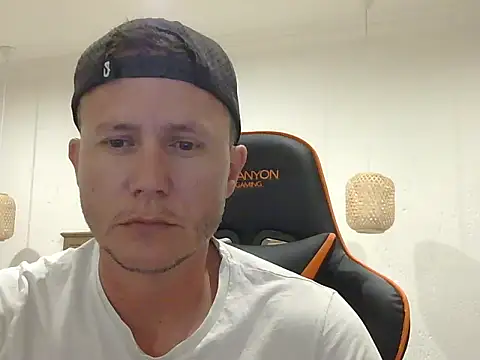 Snapshot of TroyDieselXXX chatting on March 30, 2026, 5:03 pm TroyDieselXXX online show from March 30, 2026, 5:03 pm