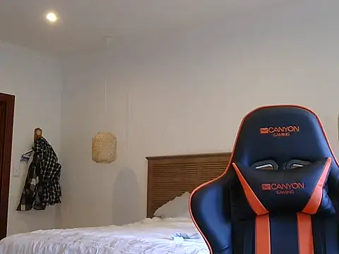 Snapshot of TroyDieselXXX chatting on April 2, 2026, 5:58 am TroyDieselXXX online show from April 2, 2026, 5:58 am