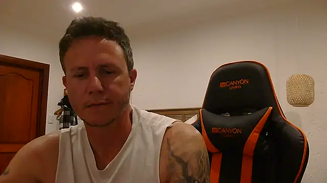 Snapshot of TroyDieselXXX chatting on March 2, 2026, 7:21 pm TroyDieselXXX online show from March 2, 2026, 7:21 pm