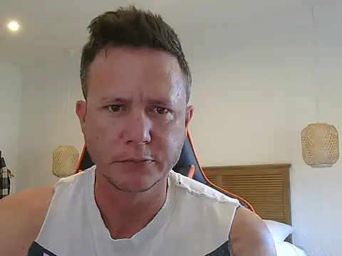 Snapshot of TroyDieselXXX chatting on February 5, 2026, 5:36 am TroyDieselXXX online show from February 5, 2026, 5:36 am