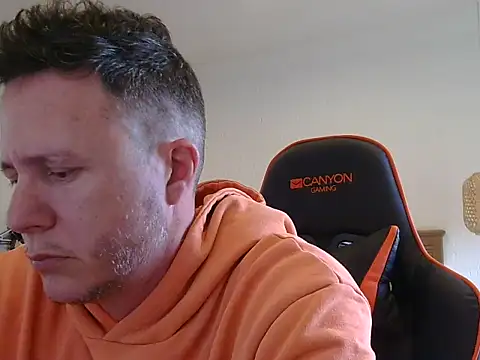 Snapshot of TroyDieselXXX chatting on March 25, 2026, 6:13 am TroyDieselXXX online show from March 25, 2026, 6:13 am