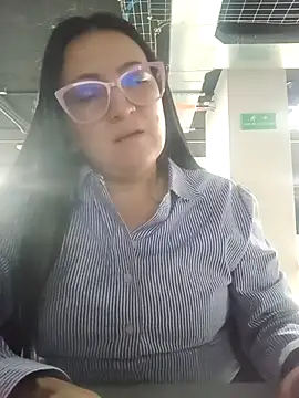 Romina693 online show from December 3, 2025, 6:36 am