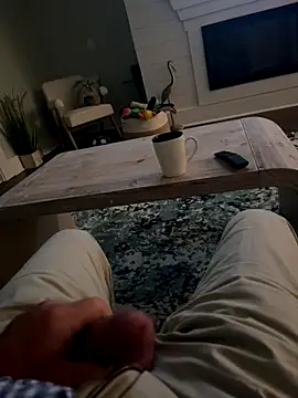 Snapshot of cyclone1212 chatting on November 18, 2025, 10:40 am cyclone1212 online show from November 18, 2025, 10:40 am