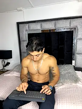 MR MUSCLE online show from October 30, 2025, 11:30 am