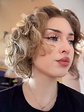 Snapshot of KellyKeler chatting on April 5, 2026, 10:33 am KellyKeler online show from April 5, 2026, 10:33 am