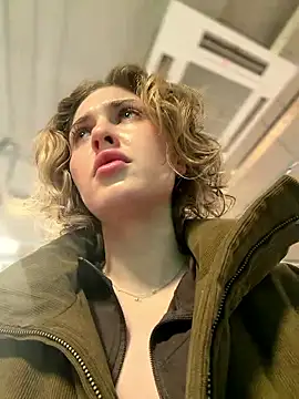 Snapshot of KellyKeler chatting on January 9, 2026, 10:11 am KellyKeler online show from January 9, 2026, 10:11 am