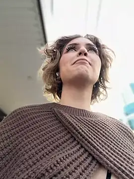 Snapshot of KellyKeler chatting on November 8, 2025, 12:31 pm KellyKeler online show from November 8, 2025, 12:31 pm