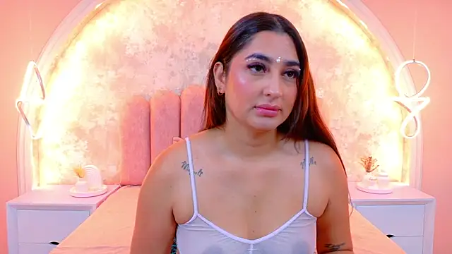 JasmineRhodes online show from October 30, 2025, 1:09 pm