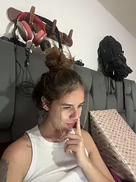 AllieYourGirl online show from December 20, 2025, 10:56 pm