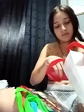 Arii collins1 online show from September 20, 2025, 12:37 am