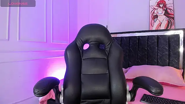 SwettRenata  online show from February 19, 2026, 12:57 pm