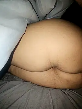 Snapshot of Sampzon chatting on February 23, 2026, 5:52 am Sampzon online show from February 23, 2026, 5:52 am