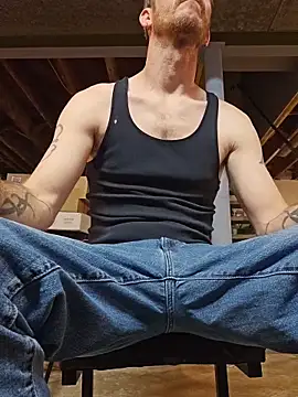 Snapshot of Sampzon chatting on November 13, 2025, 6:28 am Sampzon online show from November 13, 2025, 6:28 am