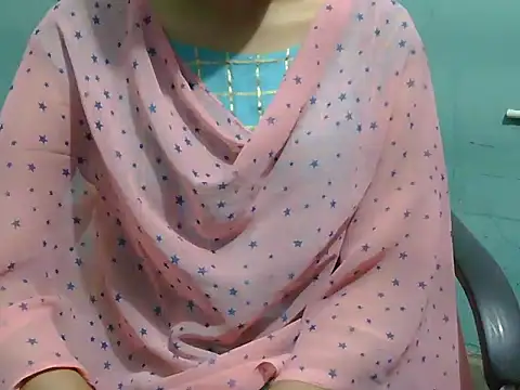 Snapshot of lovely_soniya chatting on September 30, 2025, 5:46 am lovely soniya online show from September 30, 2025, 5:46 am