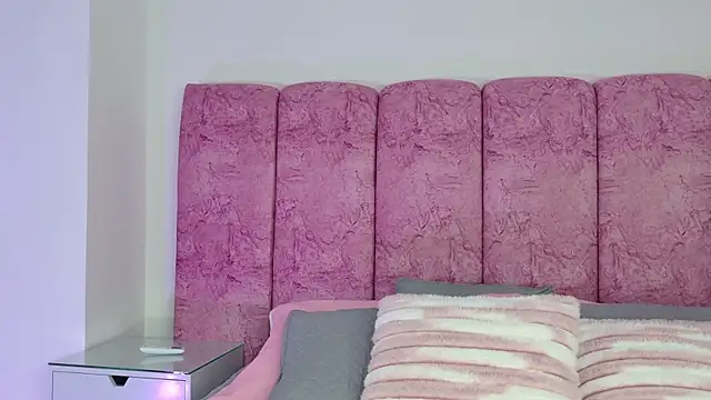 Snapshot of emmacurvy chatting on January 16, 2026, 3:10 am emmacurvy online show from January 16, 2026, 3:10 am