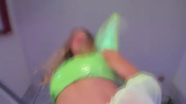 LittleeJaz online show from November 1, 2025, 2:40 am