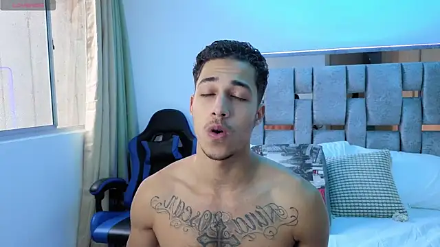 orionblaze69  online show from October 23, 2025, 9:13 pm