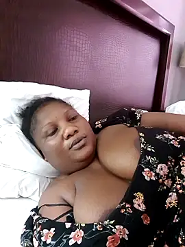 lakkerboobs online show from October 12, 2025, 8:37 am