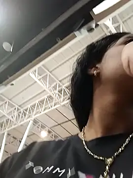 Fernanda30 online show from October 24, 2025, 5:56 pm