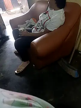 Snapshot of Fernanda30 chatting on February 8, 2026, 6:27 pm Fernanda30 online show from February 8, 2026, 6:27 pm