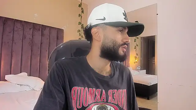 Snapshot of Ryan_Jackson_ chatting on November 21, 2025, 4:44 am Ryan Jackson online show from November 21, 2025, 4:44 am