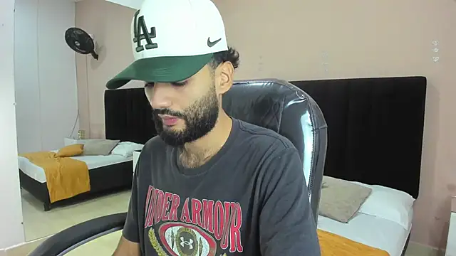 Snapshot of Ryan_Jackson_ chatting on November 10, 2025, 5:45 am Ryan Jackson online show from November 10, 2025, 5:45 am