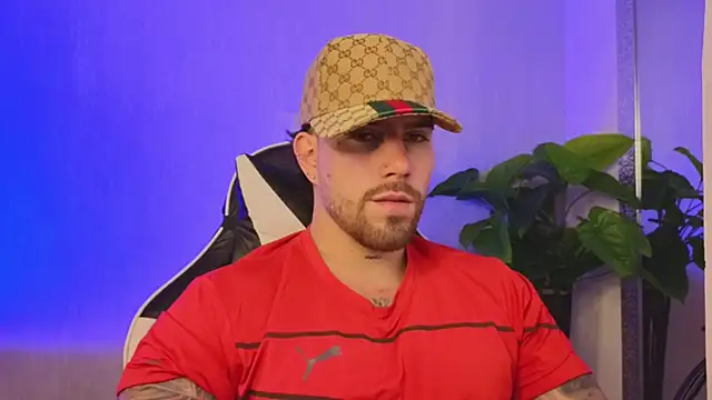 Snapshot of Ades_Lowe chatting on December 23, 2025, 10:47 am Ades Lowe online show from December 23, 2025, 10:47 am