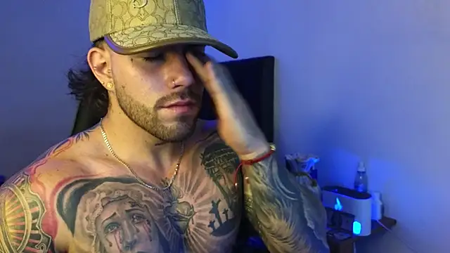 Snapshot of Ades_Lowe chatting on April 13, 2026, 8:18 am Ades Lowe online show from April 13, 2026, 8:18 am