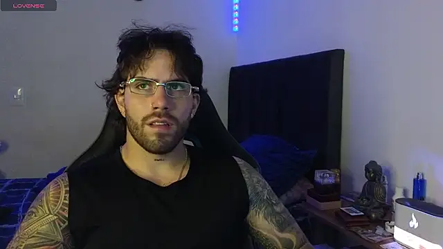 Snapshot of Ades_Lowe chatting on March 12, 2026, 6:06 am Ades Lowe online show from March 12, 2026, 6:06 am