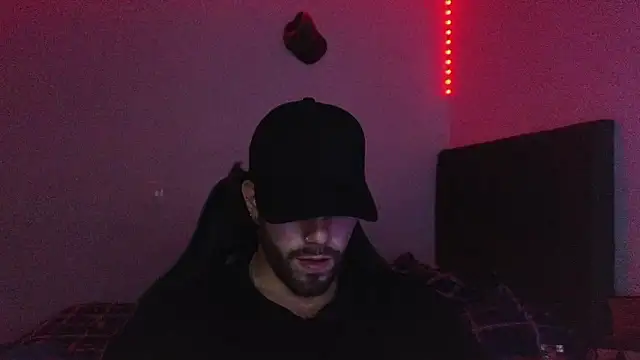 Snapshot of Ades_Lowe chatting on February 10, 2026, 6:23 am Ades Lowe online show from February 10, 2026, 6:23 am