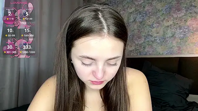 Snapshot of LoraDavi chatting on April 16, 2026, 8:15 am LoraDavi online show from April 16, 2026, 8:15 am