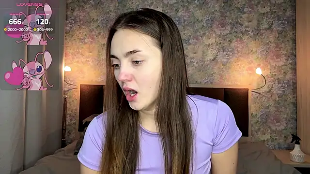 Snapshot of LoraDavi chatting on March 14, 2026, 5:24 am LoraDavi online show from March 14, 2026, 5:24 am