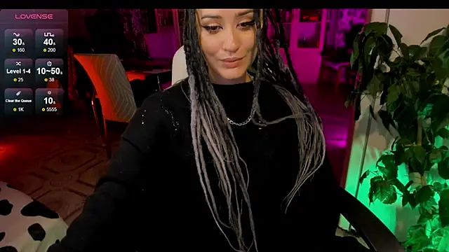 Sserendipityy online show from May 18, 2026, 8:24 pm