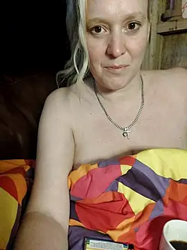 Bouncy-Bella28X online show from September 22, 2025, 7:58 am