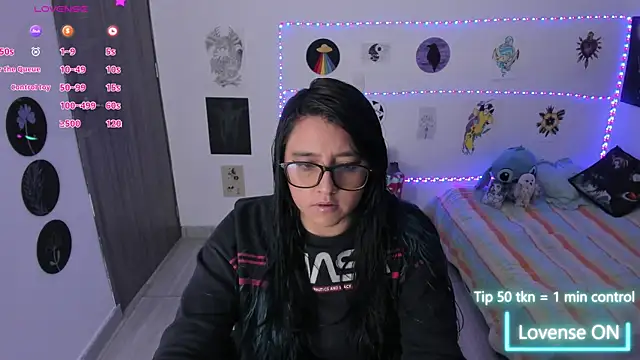 Snapshot of Cherry_blush_ chatting on July 1, 2026, 11:27 pm Cherry blush online show from July 1, 2026, 11:27 pm
