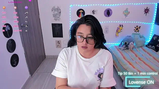 Snapshot of Cherry_blush_ chatting on July 4, 2026, 8:57 pm Cherry blush online show from July 4, 2026, 8:57 pm