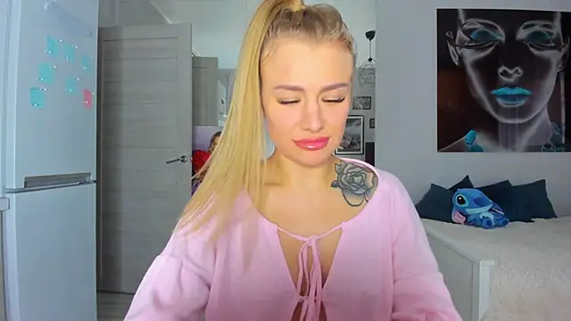 Snapshot of MashaFromRussia__ chatting on November 11, 2025, 9:37 am MashaFromRussia online show from November 11, 2025, 9:37 am