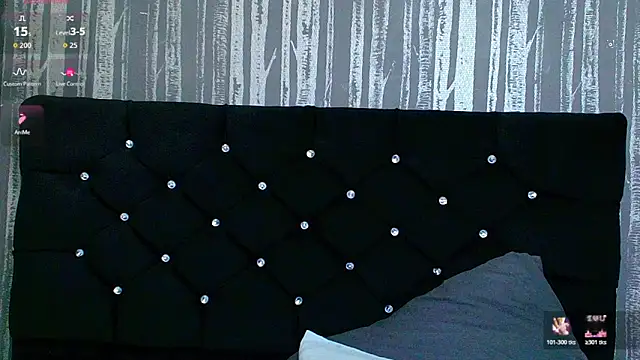 Alicee Moonn online show from April 4, 2026, 7:53 pm