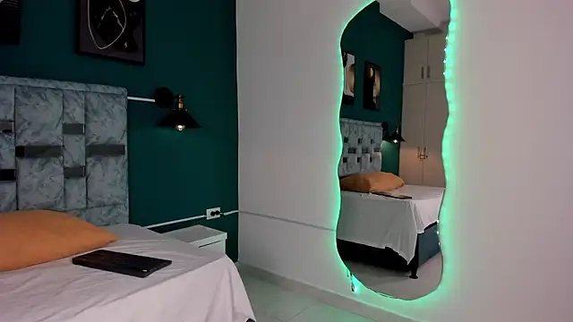 tamara lovv online show from November 15, 2025, 12:20 pm