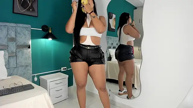 tamara lovv online show from December 16, 2025, 12:20 pm