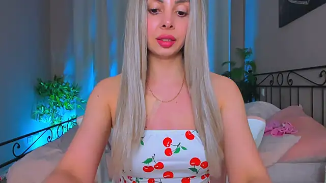 Snapshot of VelvetEliza chatting on April 25, 2026, 8:50 pm VelvetEliza online show from April 25, 2026, 8:50 pm