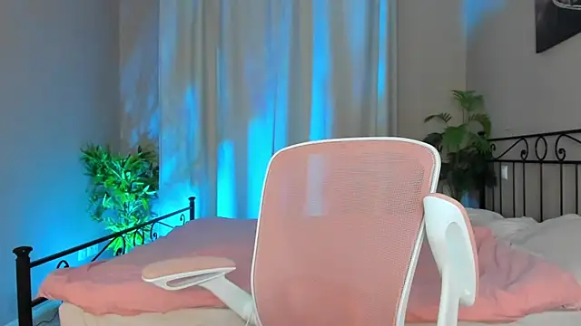 VelvetEliza online show from April 5, 2026, 5:08 pm