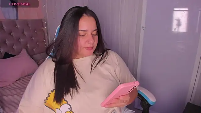 Snapshot of artemisa19 chatting on October 22, 2025, 5:40 am artemisa19 online show from October 22, 2025, 5:40 am