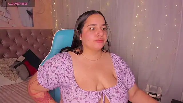 Snapshot of artemisa19 chatting on October 28, 2025, 5:29 am artemisa19 online show from October 28, 2025, 5:29 am