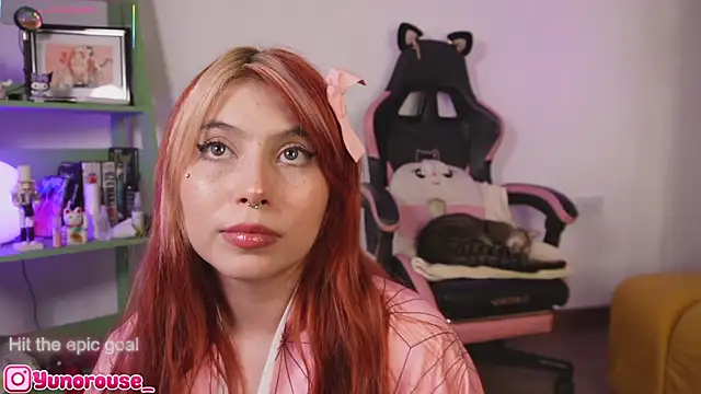 Snapshot of YunoRose_ chatting on December 18, 2025, 4:06 am YunoRose online show from December 18, 2025, 4:06 am