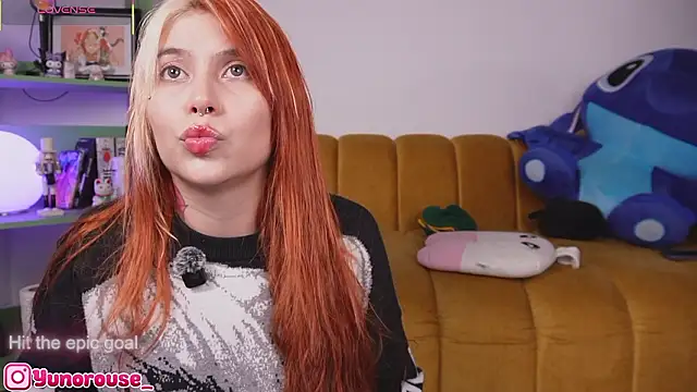 Snapshot of YunoRose_ chatting on February 2, 2026, 3:49 am YunoRose online show from February 2, 2026, 3:49 am