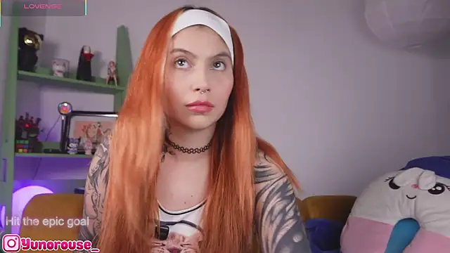 Snapshot of YunoRose_ chatting on April 3, 2026, 3:35 am YunoRose online show from April 3, 2026, 3:35 am