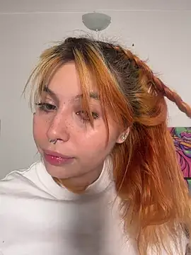 Snapshot of YunoRose_ chatting on November 24, 2025, 3:17 am YunoRose online show from November 24, 2025, 3:17 am