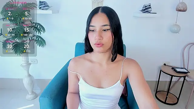 emily yeon online show from November 25, 2025, 7:03 pm