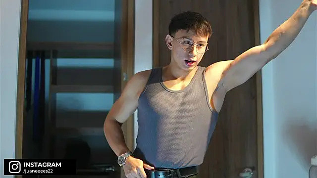 DeusbelliS online show from March 19, 2026, 2:33 am